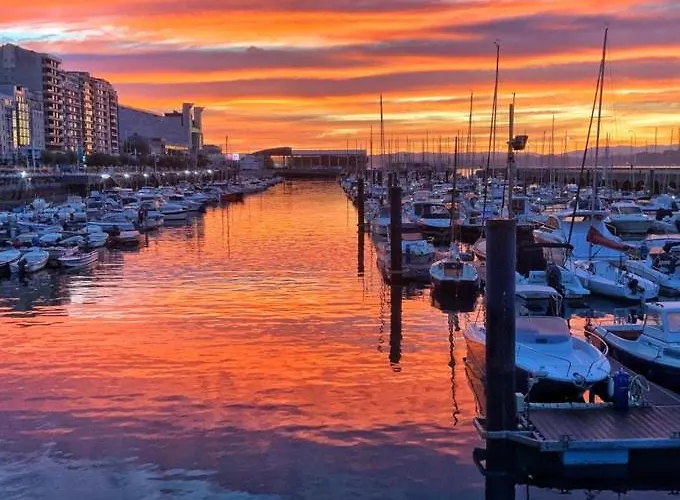 Puerto Chico Apartmán *